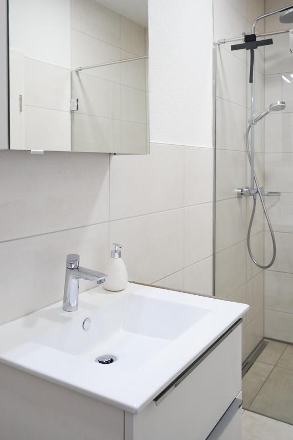 Apartwehr Business&Ferien Apartment Lila Exterior photo